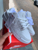 Tênis Casual Branco com Logo Nike